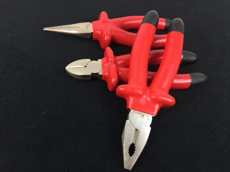 COMBINATION / LINEMAN'S PLIER